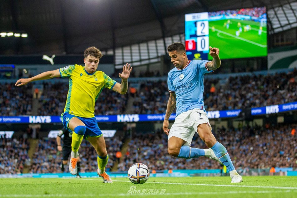 郭艾伦迎难 郭艾伦迎难